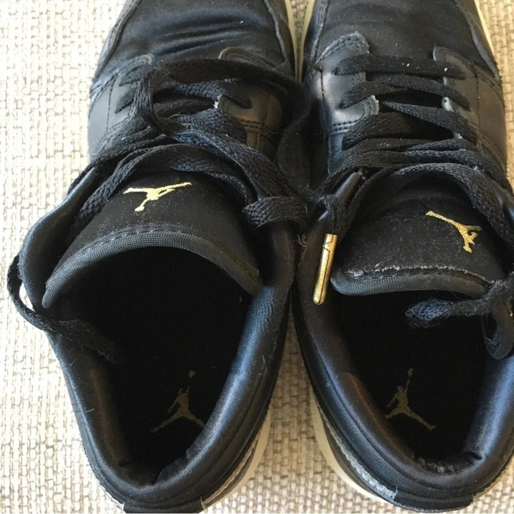 Nike Jordan Air 1 Size 5.5Y Sneakers